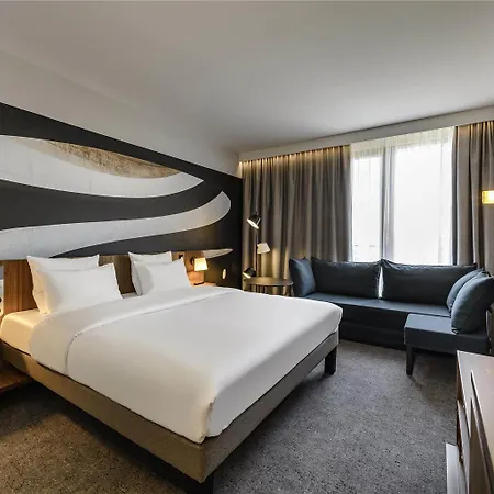 Otel Novotel Zentrum