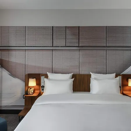 Otel Novotel Zentrum 4*