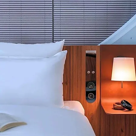 Novotel Zentrum Отель 4*